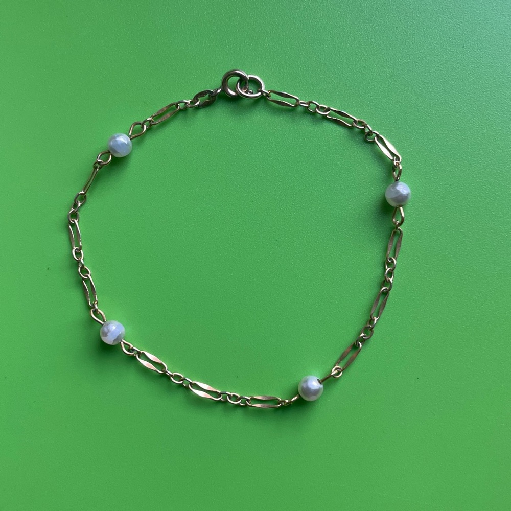 [Vintage] 14K Yellow Gold Pearl Station Bracelet